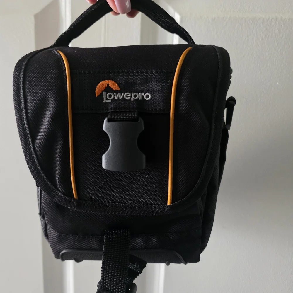Aventura Black Camera Bag